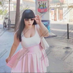 Kitti, 18 éves analszex partner